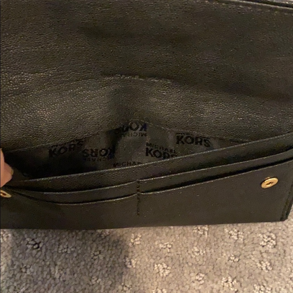 Black Michael Kors wallet - Picture 5 of 5